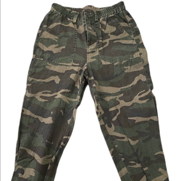 Pacsun army camouflage cropped pants size small - Picture 5 of 6
